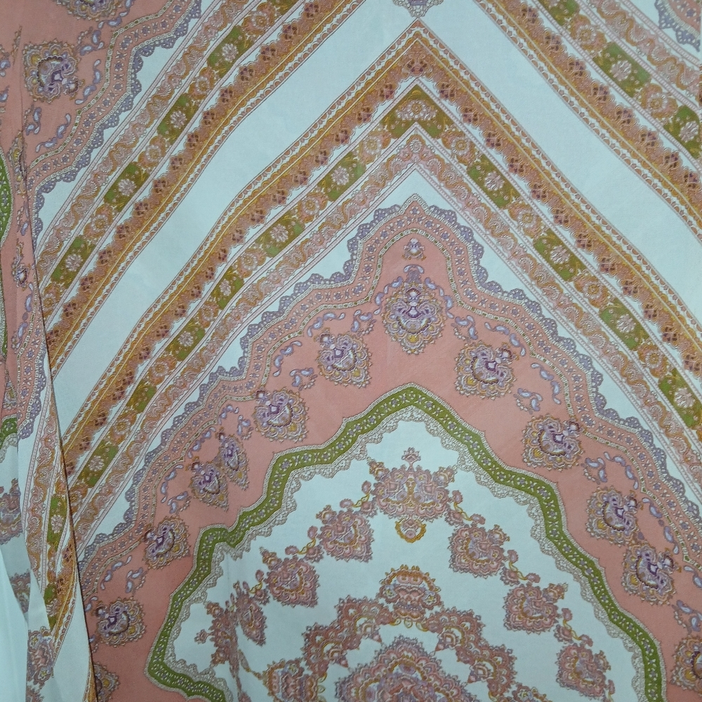 Cloroful Spring Blouse - Picture 2 of 5